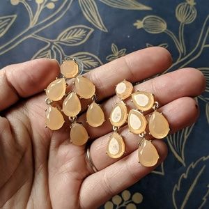 Nwot peach pastel chandelier pink earrings